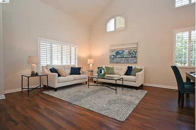 410 19th St, San Jose, CA 95116 - Photo 5