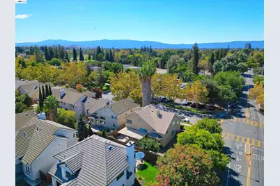 410 19th St, San Jose, CA 95116 - Photo 37