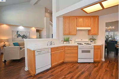 410 19th St, San Jose, CA 95116 - Photo 15