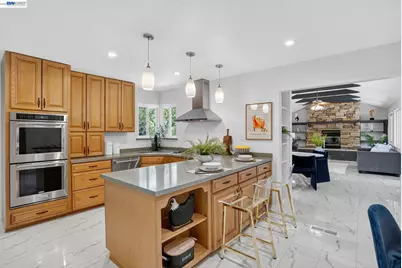 350 Elysian Fields Dr, Oakland, CA 94605 - Photo 21