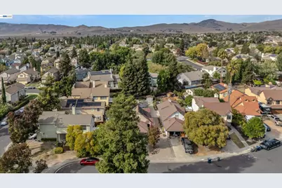 5520 Rainflower Dr, Livermore, CA 94551 - Photo 29