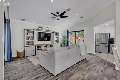 5520 Rainflower Dr, Livermore, CA 94551 - Photo 5