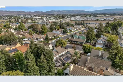 5520 Rainflower Dr, Livermore, CA 94551 - Photo 33