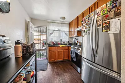 1192 71st Ave, Oakland, CA 94621 - Photo 21