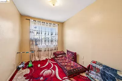1192 71st Ave, Oakland, CA 94621 - Photo 11
