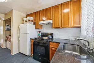 1192 71st Ave, Oakland, CA 94621 - Photo 9