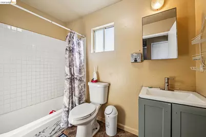 1192 71st Ave, Oakland, CA 94621 - Photo 13