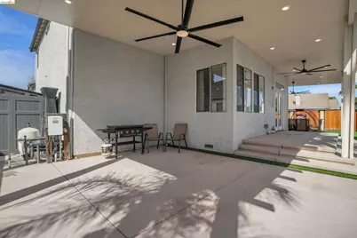 2331 Newport Pl South, Discovery Bay, CA 94505 - Photo 15
