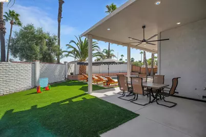 2331 Newport Pl South, Discovery Bay, CA 94505 - Photo 11