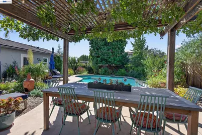 3425 Canfield Dr, Danville, CA 94526 - Photo 51