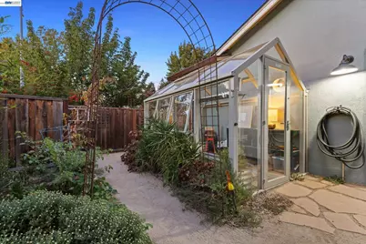 3425 Canfield Dr, Danville, CA 94526 - Photo 53
