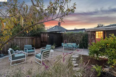 1322 Bancroft Way, Berkeley, CA 94702 - Photo 31