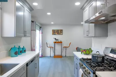 608 49th St, Richmond, CA 94804 - Photo 23