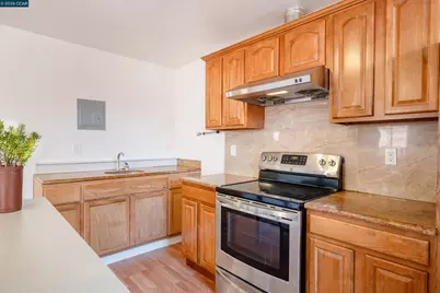 608 49th St, Richmond, CA 94804 - Photo 37