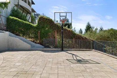 1442 Grand View Dr, Berkeley, CA 94705 - Photo 55
