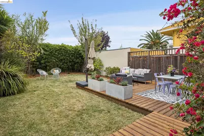 981 60th St, Oakland, CA 94608 - Photo 31