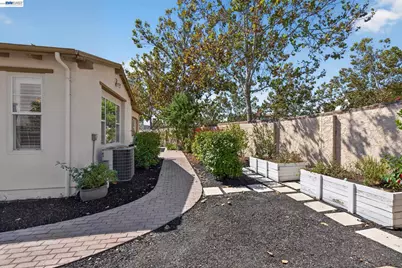 1135 Blue Spur Cir, Danville, CA 94506 - Photo 35