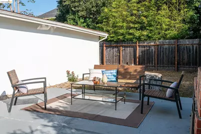 1527 Blake St, Berkeley, CA 94703 - Photo 55