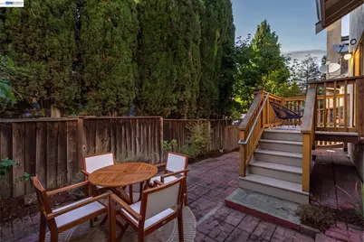 21297 Justco Ln, Castro Valley, CA 94552 - Photo 33