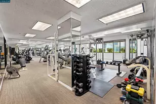 6363 Christie Ave, Emeryville, CA 94608 - Photo 9