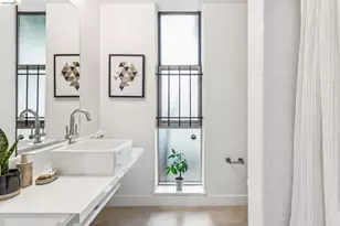 1255 Pine St, Oakland, CA 94607 - Photo 11