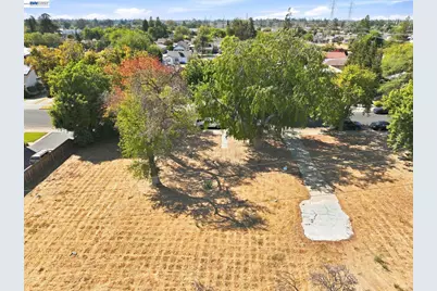 234 Maple Ave, Manteca, CA 95336 - Photo 11