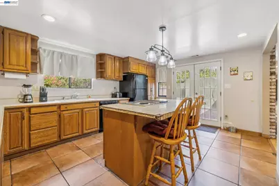15742 Paseo Largavista, San Lorenzo, CA 94580 - Photo 25