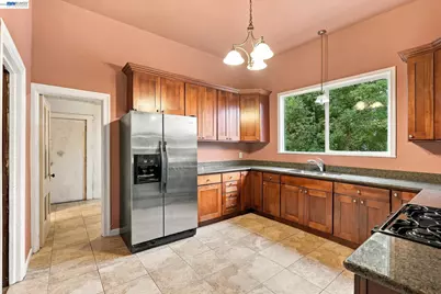 2525 29th St, Oakland, CA 94602 - Photo 9