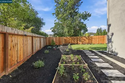 15 Citadel Ct, Pleasant Hill, CA 94523 - Photo 63
