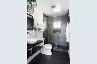 13555 Skyline Blvd, Oakland, CA 94619 - Photo 31