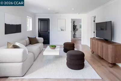 13555 Skyline Blvd, Oakland, CA 94619 - Photo 39