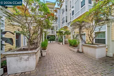 655 12th St #219, Oakland, CA 94607 - Photo 15