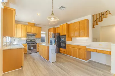 2016 Asilomar Dr, Antioch, CA 94509 - Photo 9