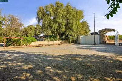 22797 Cozy Ct, Tracy, CA 95304 - Photo 71