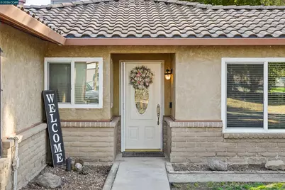 22797 Cozy Ct, Tracy, CA 95304 - Photo 3