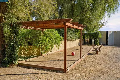 22797 Cozy Ct, Tracy, CA 95304 - Photo 69