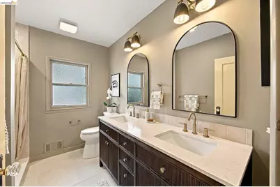 967 Grosvenor Place, Oakland, CA 94610 - Photo 25