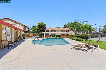 128 Peppermill Ln, Pittsburg, CA 94565 - Photo 31