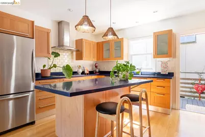 5981 Chabolyn Ter, Oakland, CA 94618 - Photo 19