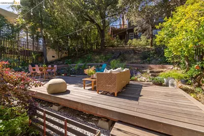 5981 Chabolyn Ter, Oakland, CA 94618 - Photo 39