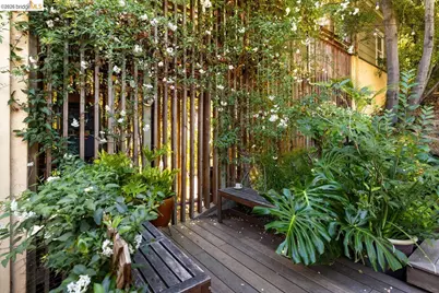 5981 Chabolyn Ter, Oakland, CA 94618 - Photo 45