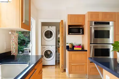 5981 Chabolyn Ter, Oakland, CA 94618 - Photo 21