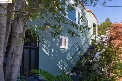 5981 Chabolyn Ter, Oakland, CA 94618 - Photo 3