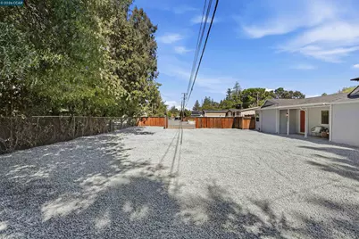 1340 Janet Ln, Concord, CA 94521 - Photo 3