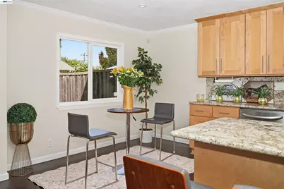 1059 Nancy Ct, Hayward, CA 94544 - Photo 3