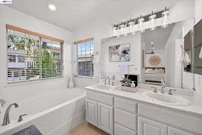 1128 Riviera Ct, Livermore, CA 94551 - Photo 19