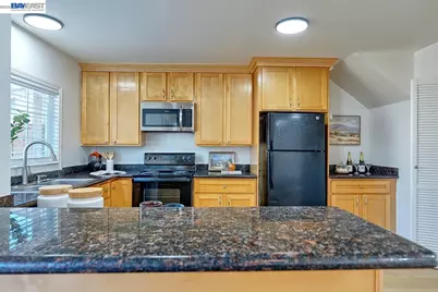 4160 Aquarius Cir, Union City, CA 94587 - Photo 13