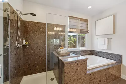 123 Benmore Dr, Hayward, CA 94542 - Photo 41