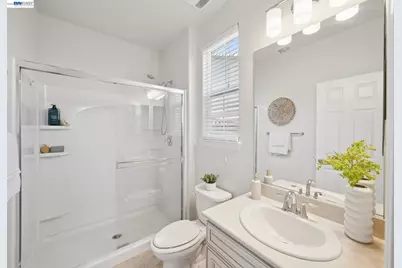 123 Benmore Dr, Hayward, CA 94542 - Photo 15