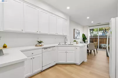 6325 Bray Ct, Dublin, CA 94568 - Photo 17